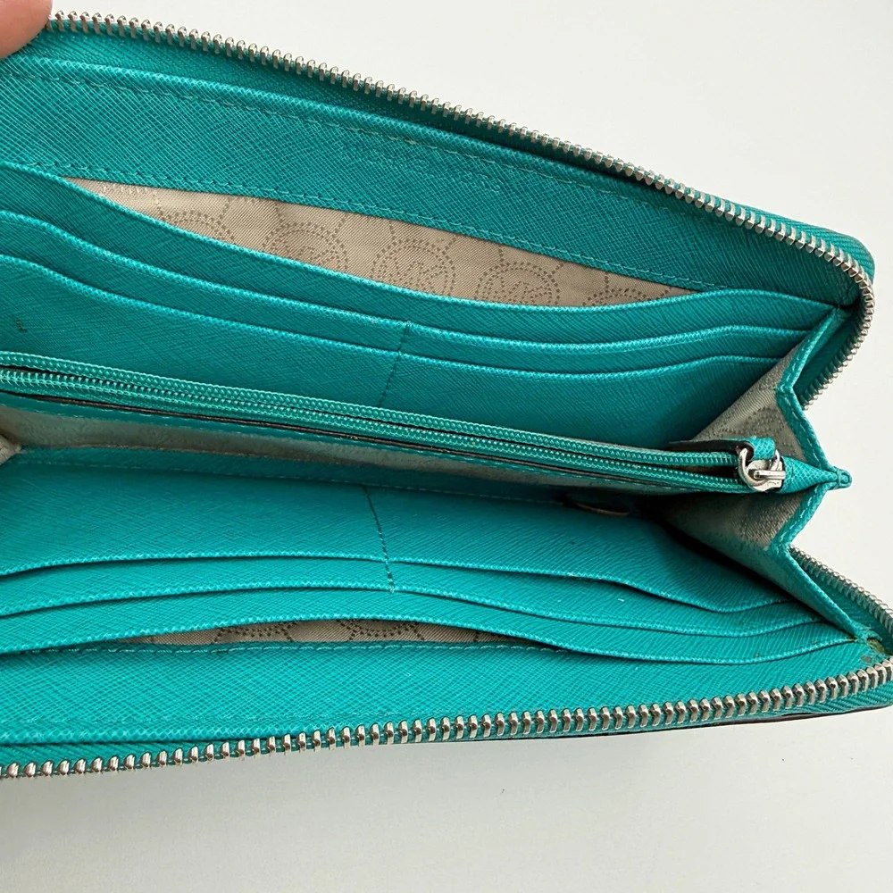 Michael Kors Jet Set Travel Continental Wallet Teal Saffiano Leather Zip Around